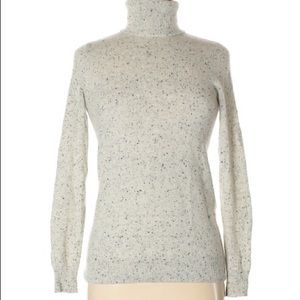 100% Cashmere Bloomingdales Turtleneck